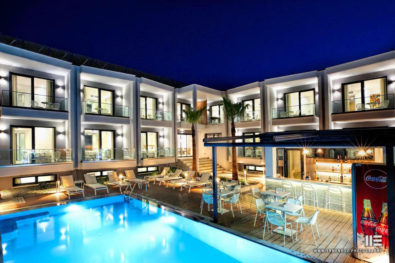 Senso Suites เนอาเปรามอส ภายนอก รูปภาพ