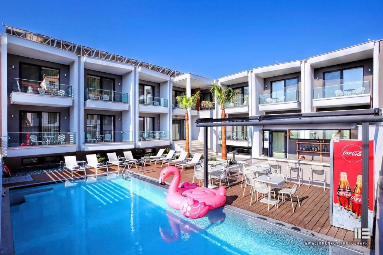 Senso Suites เนอาเปรามอส ภายนอก รูปภาพ