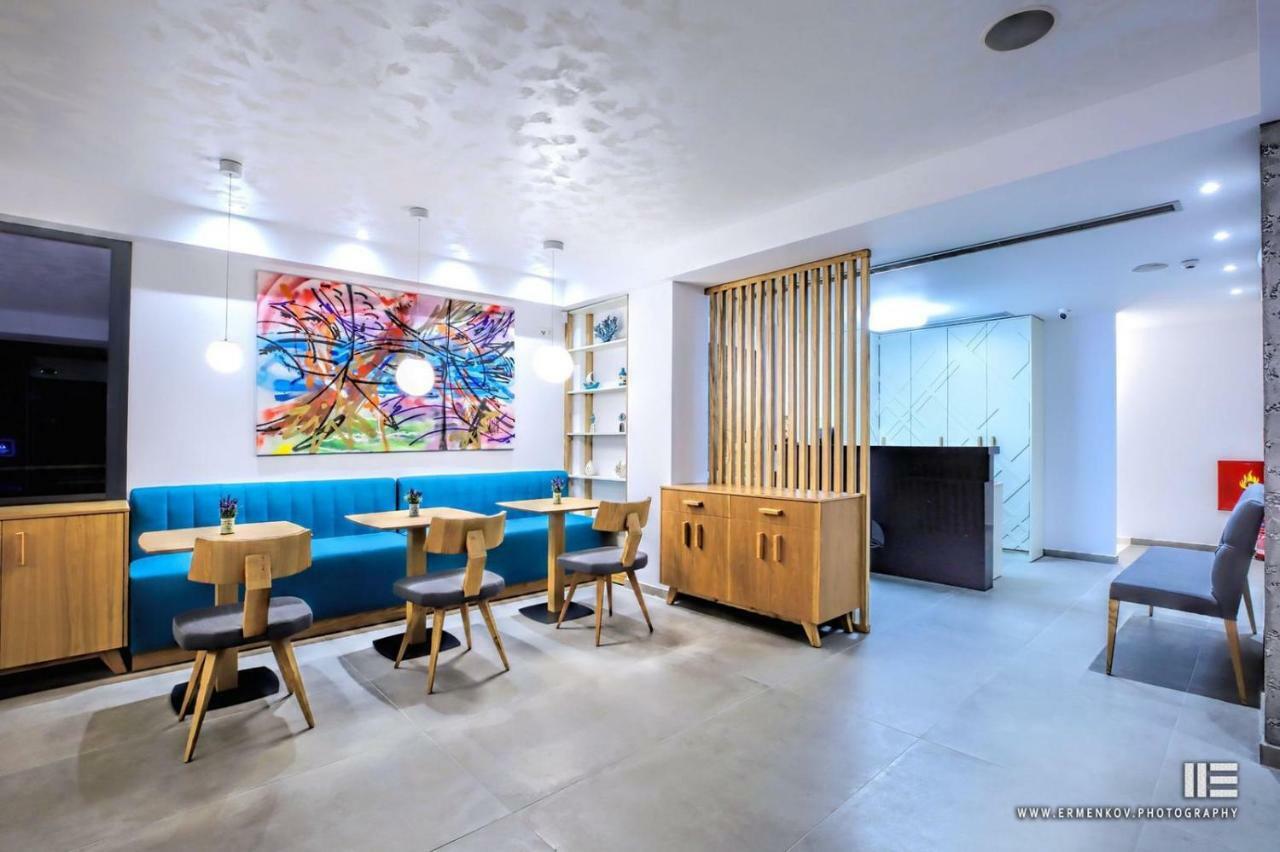 Senso Suites เนอาเปรามอส ภายนอก รูปภาพ