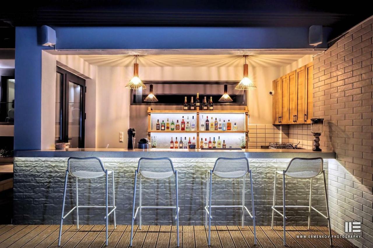 Senso Suites เนอาเปรามอส ภายนอก รูปภาพ