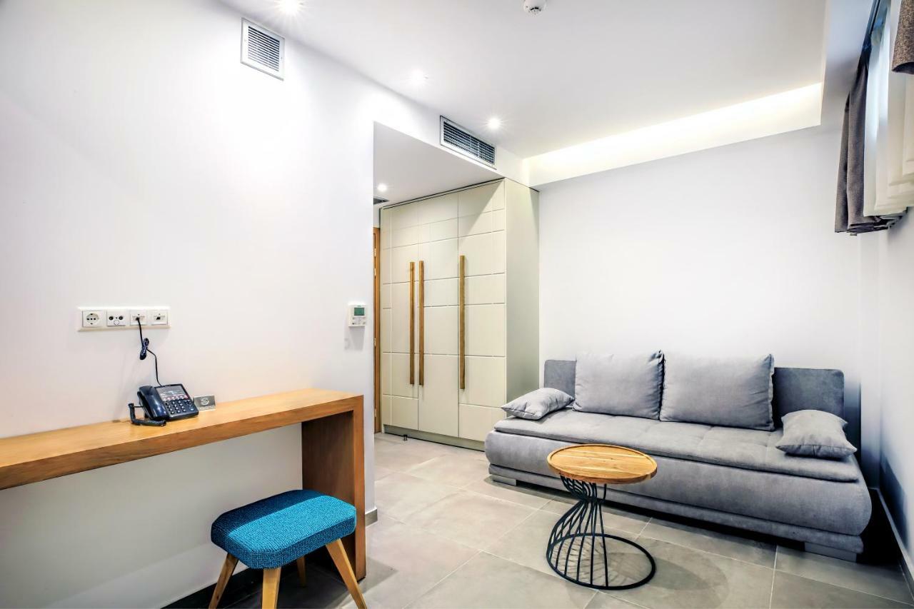 Senso Suites เนอาเปรามอส ภายนอก รูปภาพ