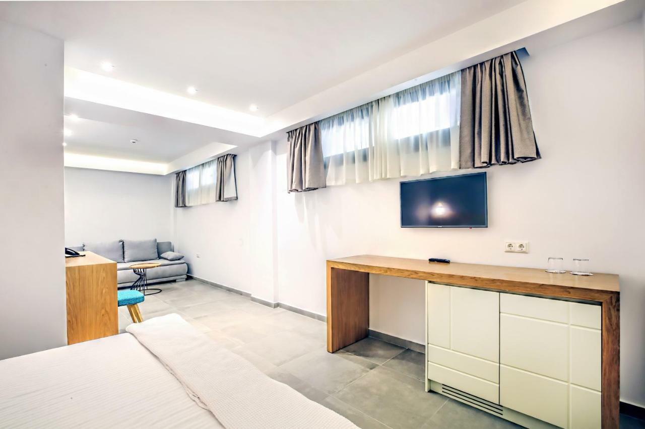 Senso Suites เนอาเปรามอส ภายนอก รูปภาพ